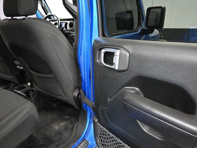 Used 2021 Jeep Gladiator Overland AWD/4WD image 19
