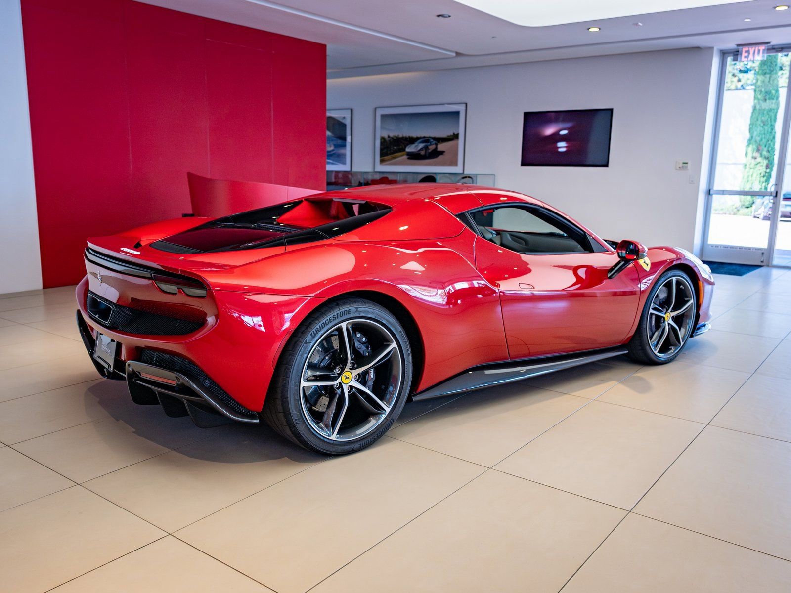 Used 2025 Ferrari 296 GTS image 31