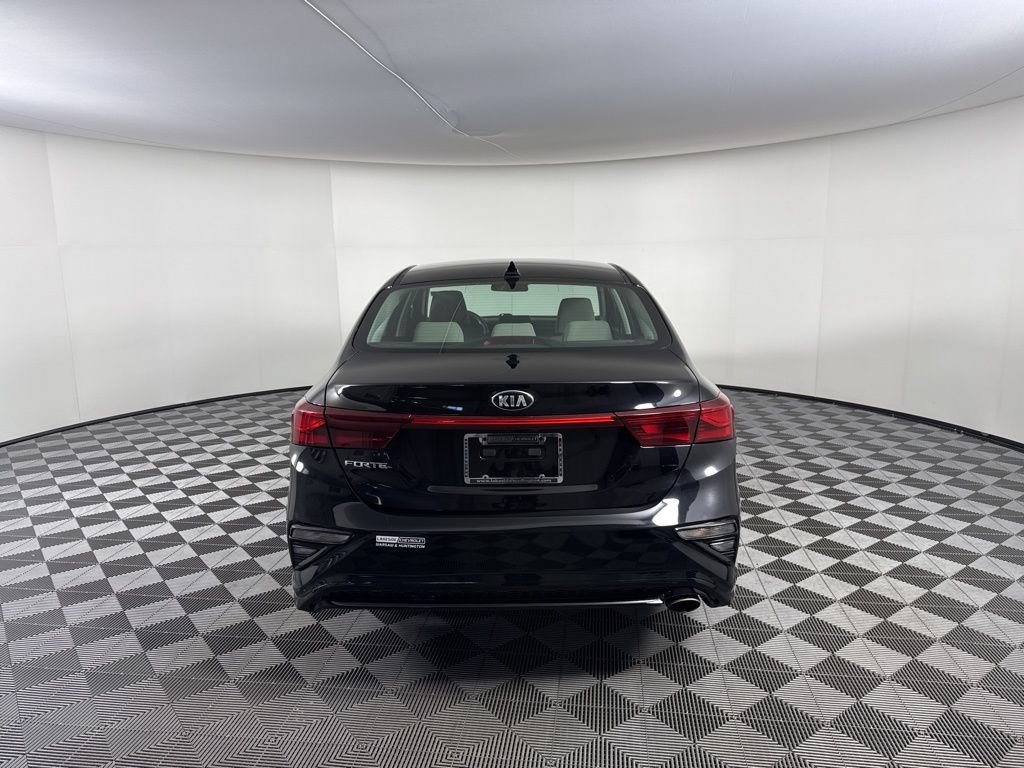 Used 2019 Kia Forte LXS FWD image 4