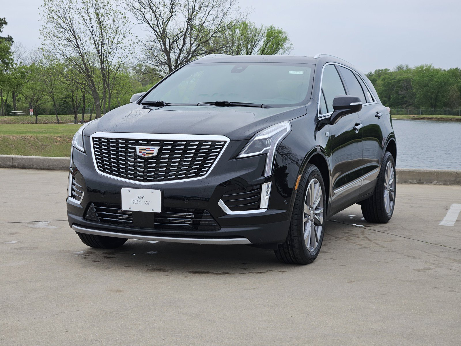 New 2026 Cadillac XT5 Premium Luxury w/ Driver Assist Package AWD/4WD image 2