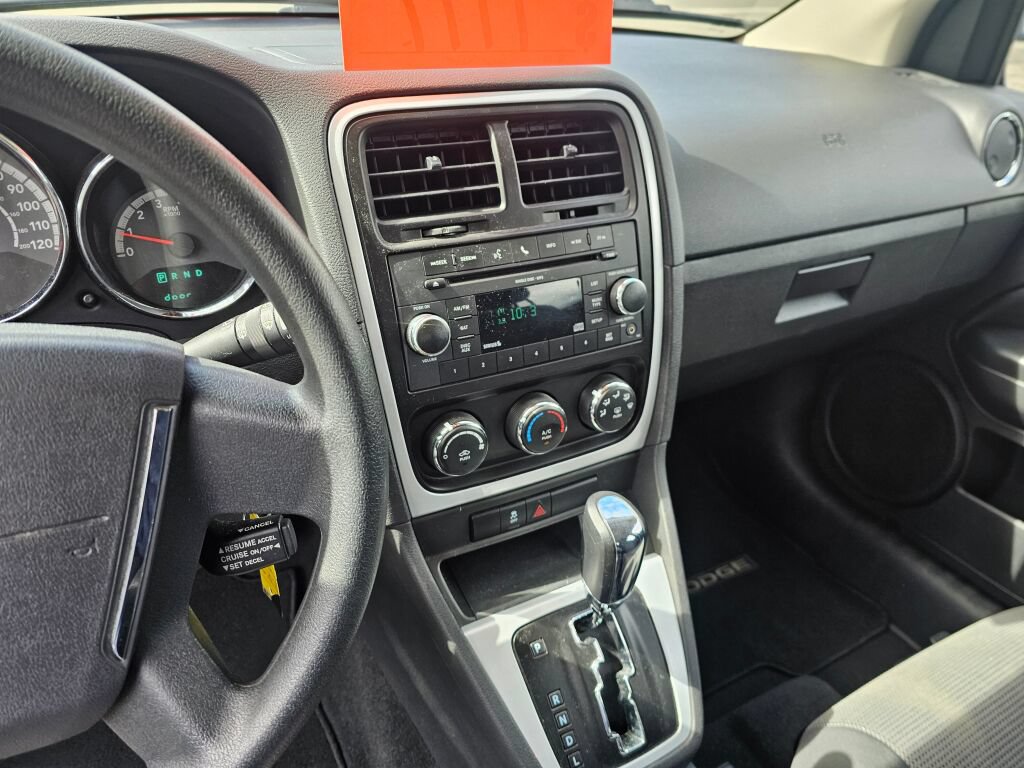 Used 2011 Dodge Caliber Mainstreet FWD image 28