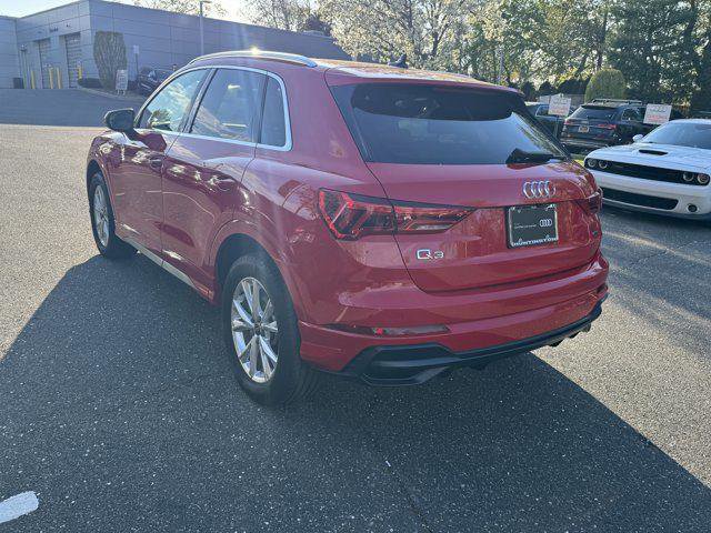 Certified 2022 Audi Q3 2.0T Premium Plus AWD/4WD image 7