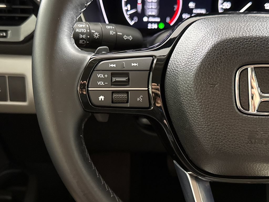 Used 2024 Honda Pilot EX-L image 15