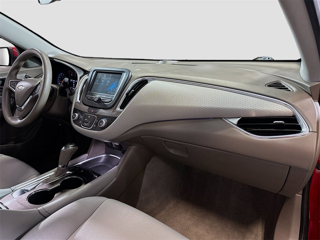 Used 2016 Chevrolet Malibu LT image 29