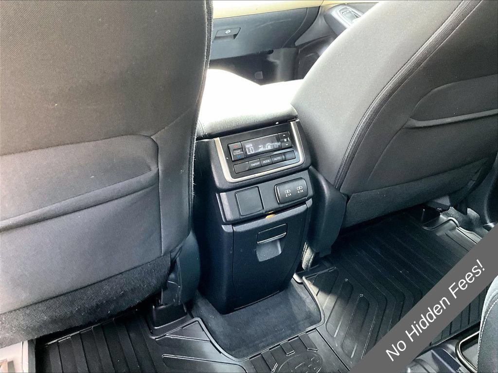 Used 2022 Subaru Ascent Premium w/ Convenience Package AWD/4WD image 29