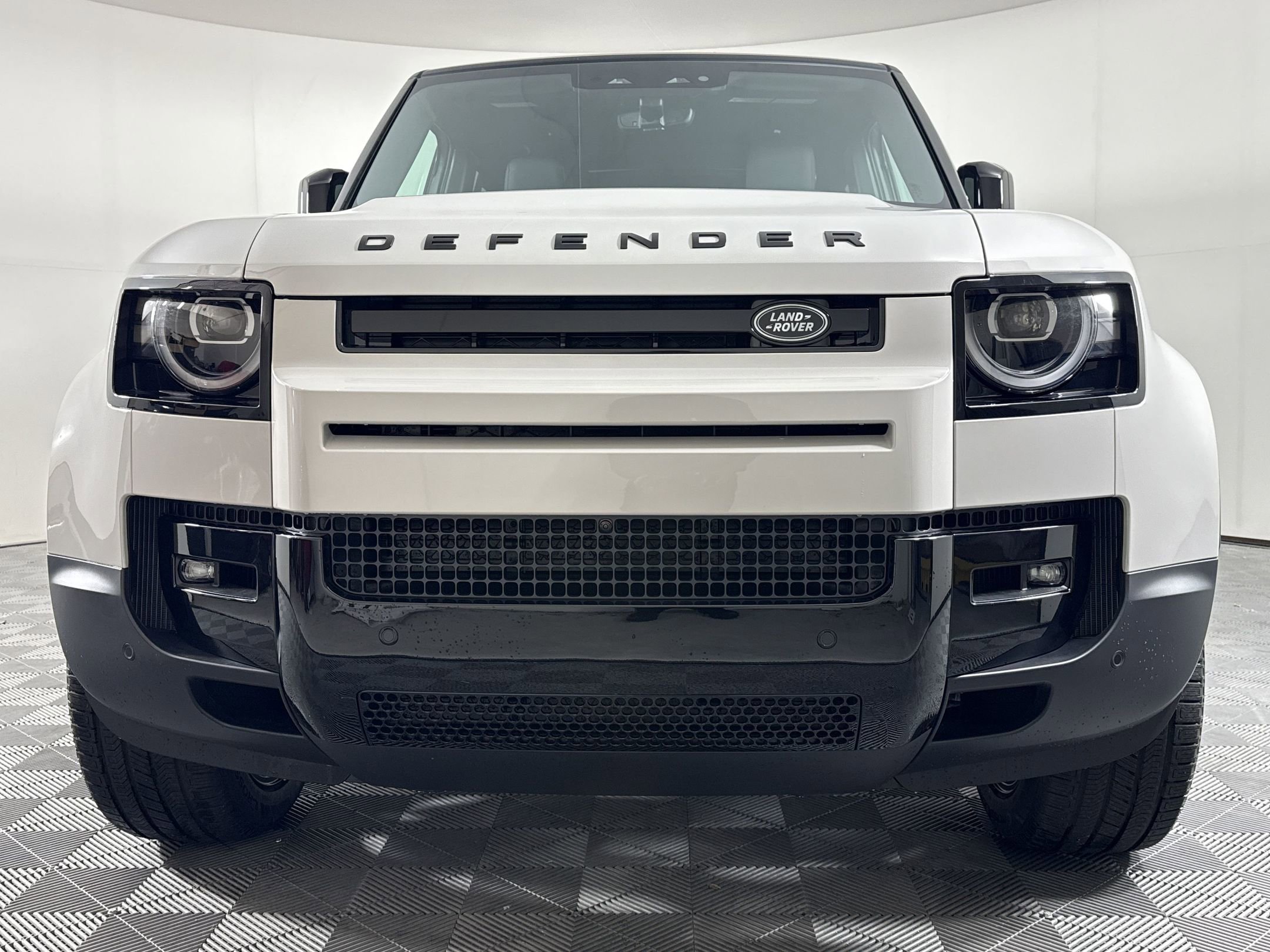 New 2026 Land Rover Defender 130 S AWD/4WD image 7