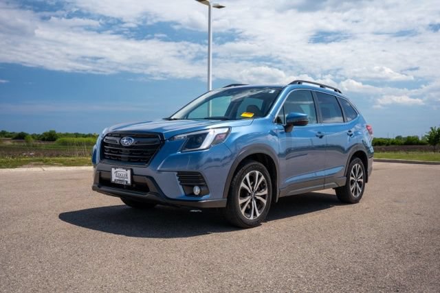 Used 2022 Subaru Forester Limited w/ Popular Package #3 AWD/4WD image 3