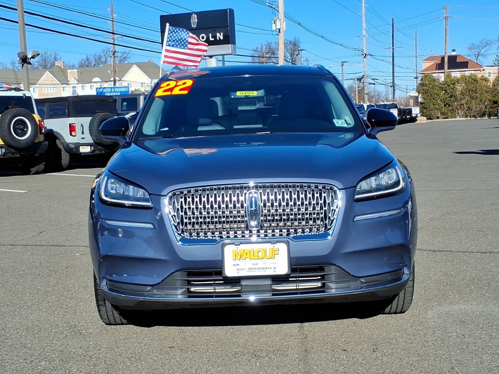 Used 2022 Lincoln Corsair AWD w/ Premium Package image 2