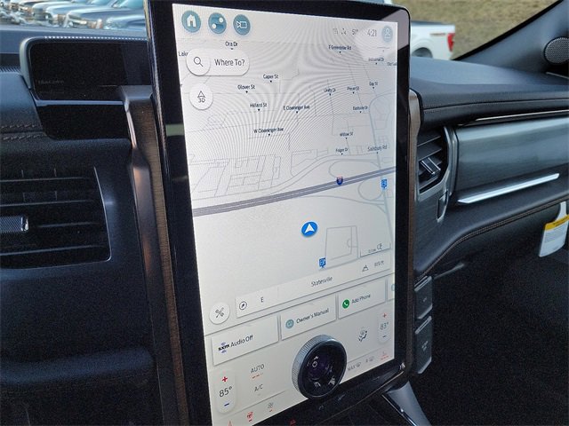 New 2023 Ford F150 Lightning Lariat w/ Max Trailer Tow Package image 8