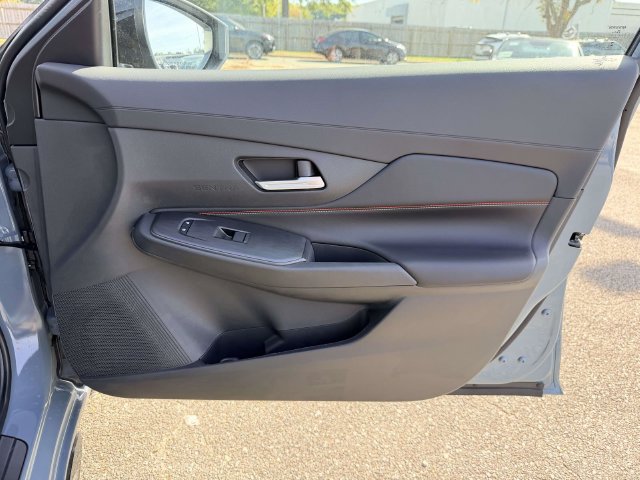 New 2027 Nissan Sentra SR w/ Floor Mat Package FWD image 8