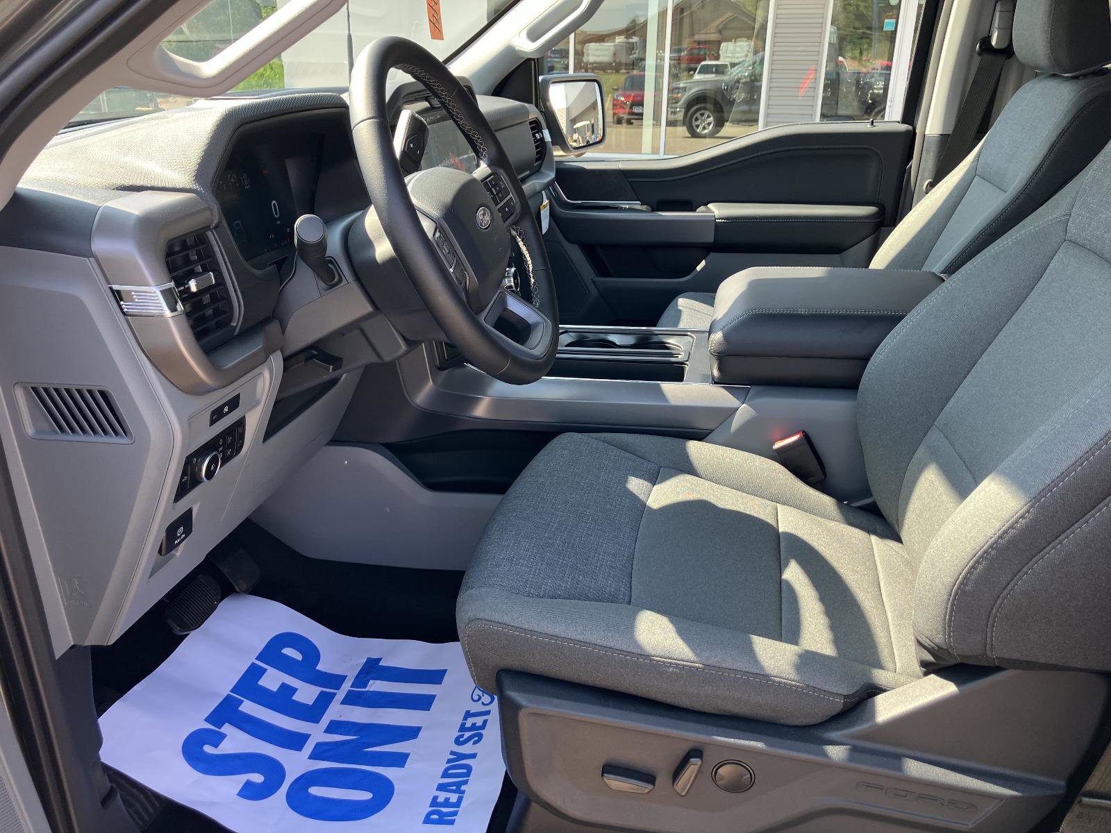 New 2025 Ford F150 XLT image 13