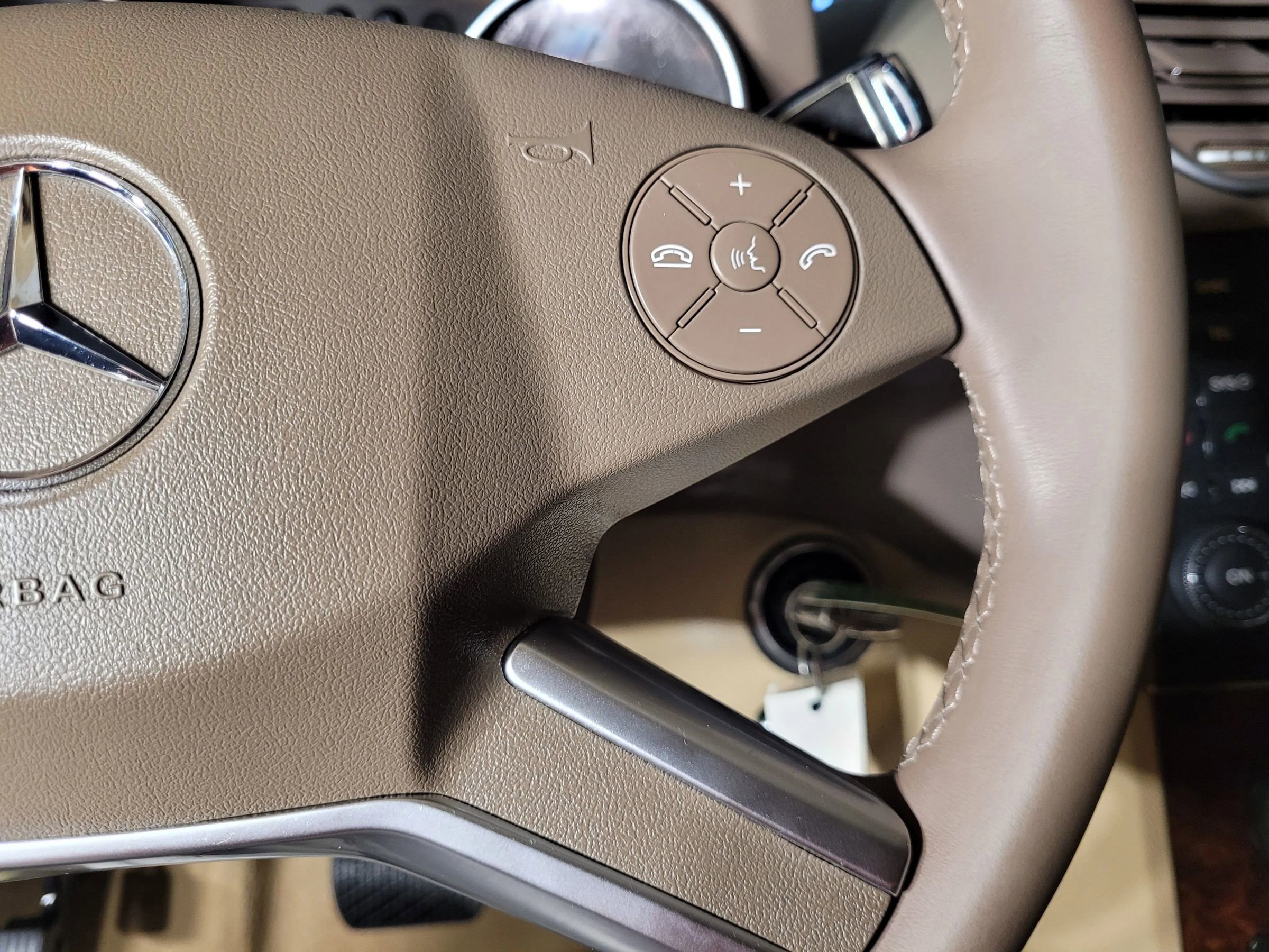 Used 2010 Mercedes-Benz ML 350 2WD image 25