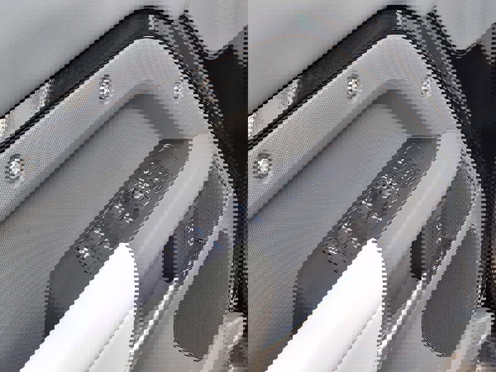 Certified 2025 Land Rover Defender 130 S image 11