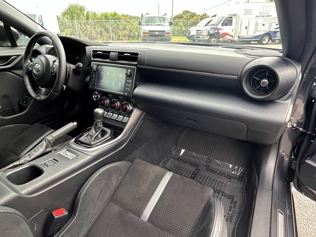 Used 2023 Toyota GR86 Premium RWD image 25