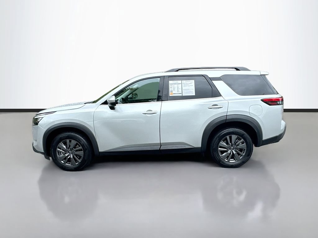 Used 2023 Nissan Pathfinder SV AWD/4WD image 4