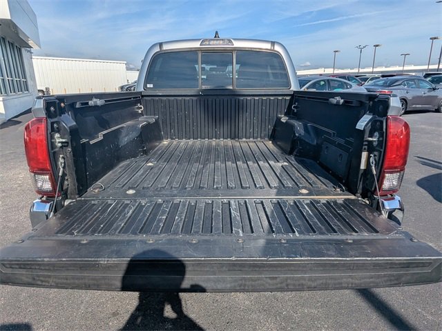 Used 2022 Toyota Tacoma SR5 image 13