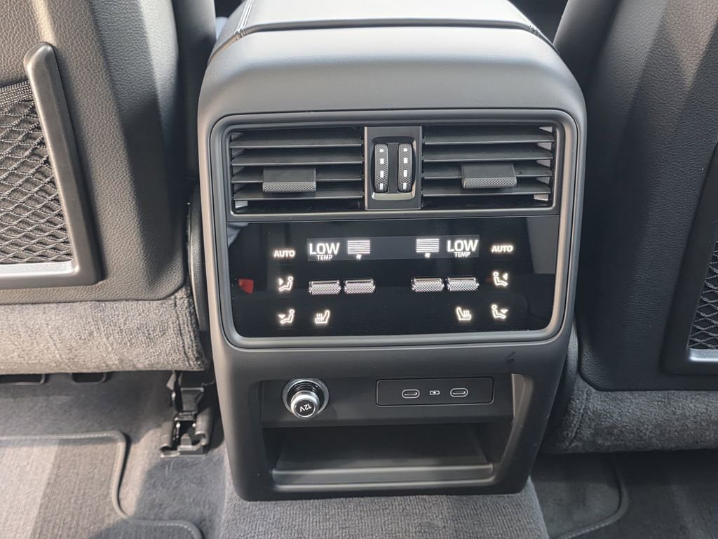 New 2026 Porsche Cayenne E-Hybrid AWD/4WD image 18