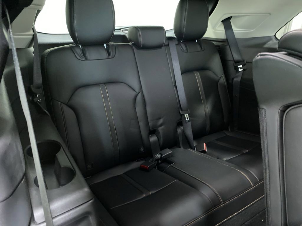 Certified 2025 MAZDA CX-90 3.3 Turbo w/ Select Package AWD/4WD image 16