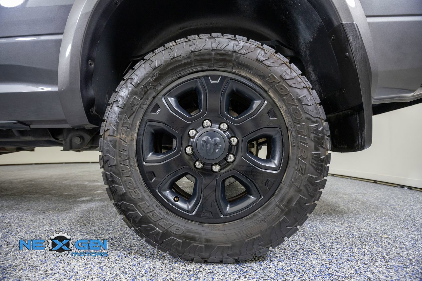 Used 2016 RAM 2500 Laramie w/ Sport Appearance Group AWD/4WD image 45