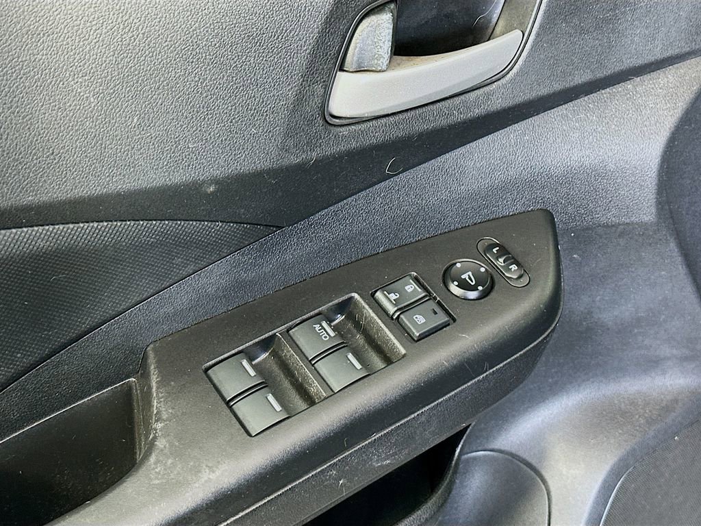 Used 2014 Honda CR-V LX image 17