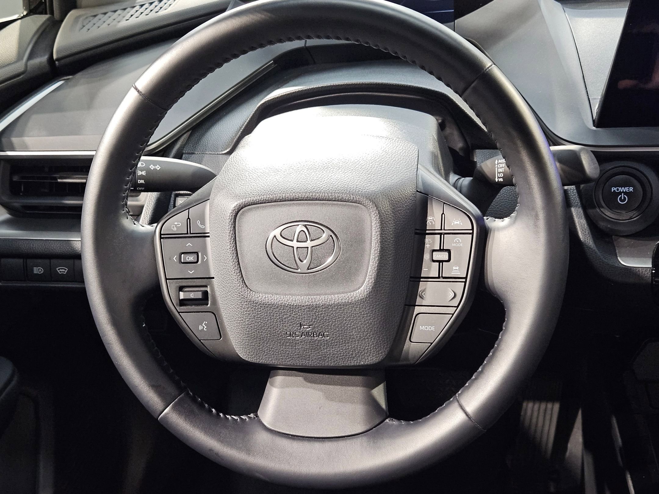 Used 2023 Toyota Prius LE image 26