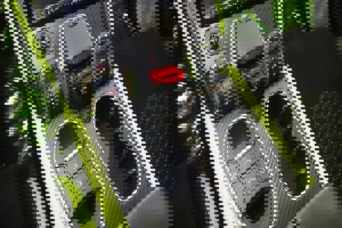 Used 2022 Lamborghini Urus image 54