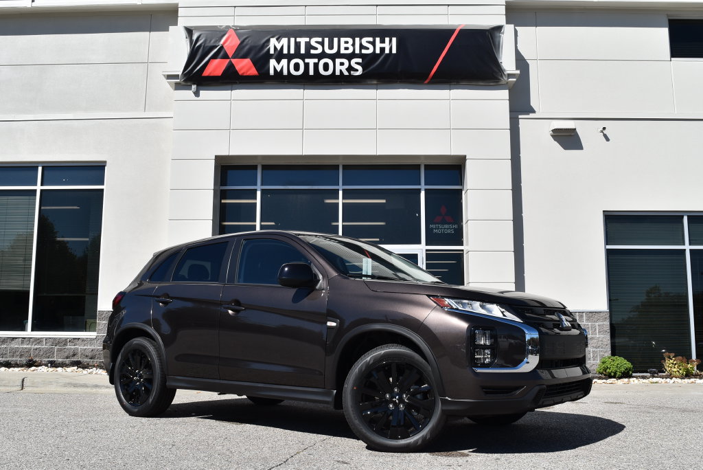 New 2027 Mitsubishi Outlander Sport LE