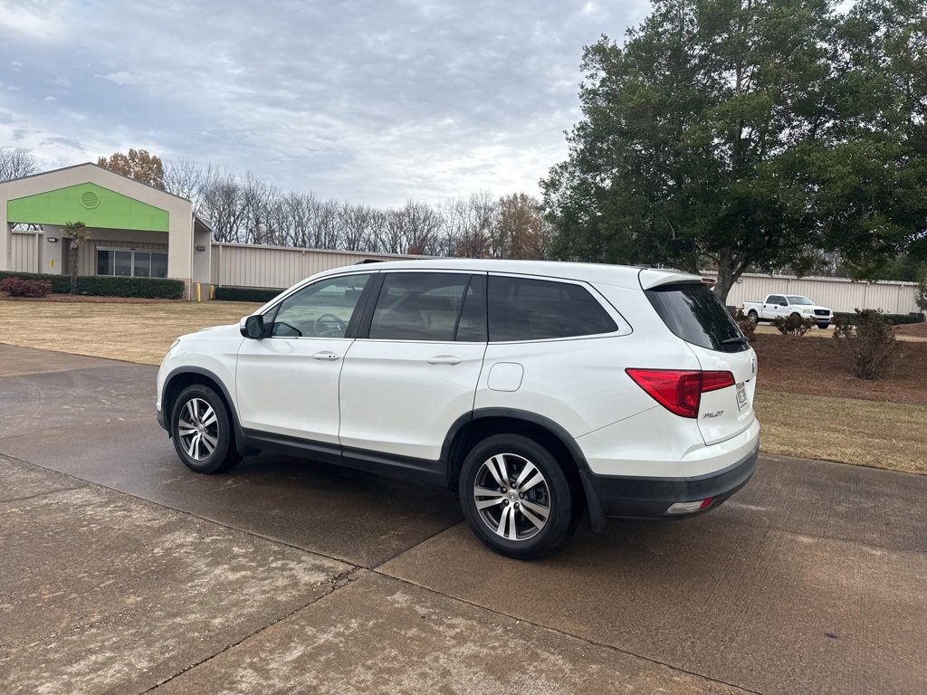 Used 2017 Honda Pilot EX-L image 10