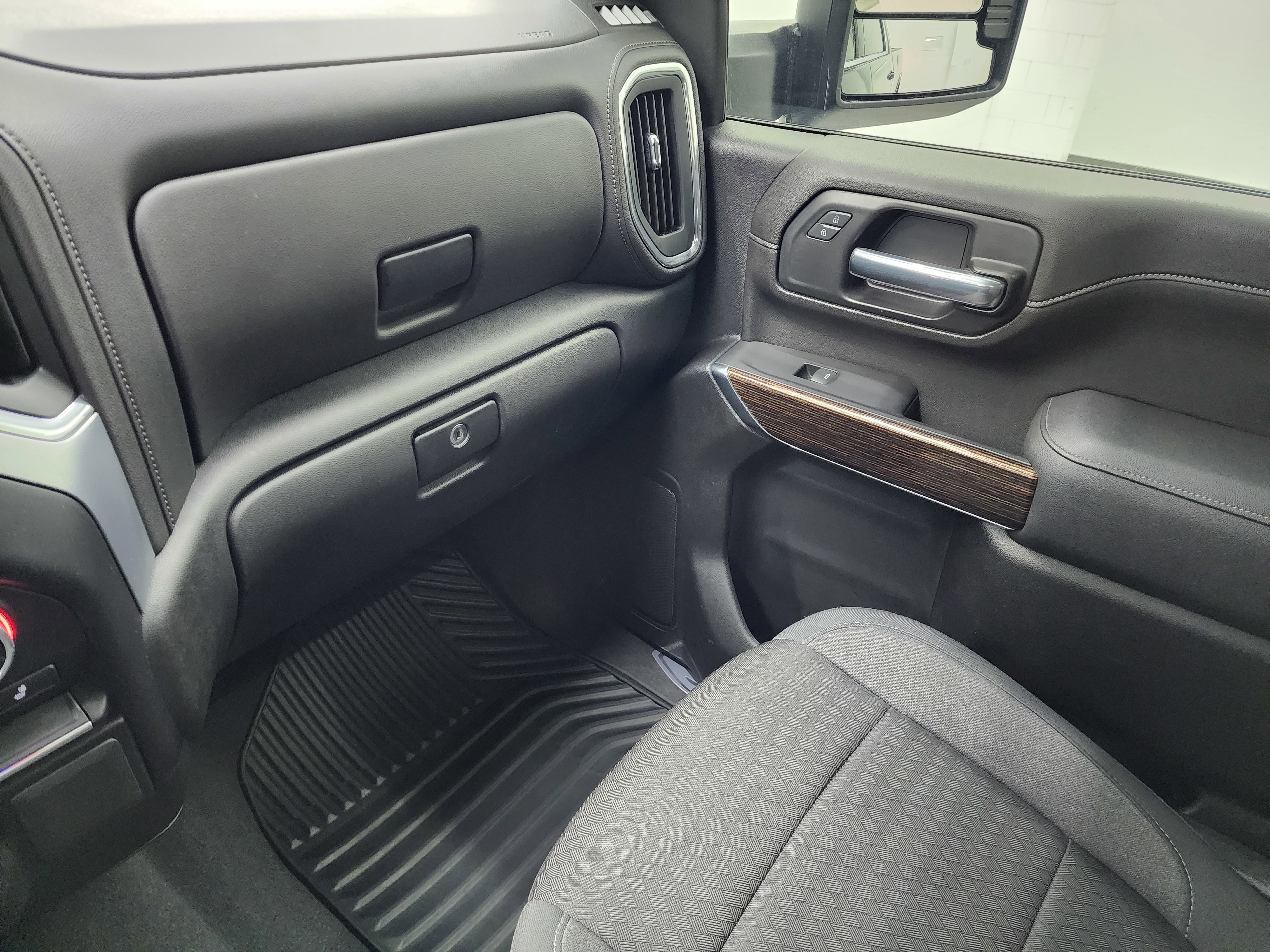 Used 2023 GMC Sierra 2500 SLE w/ SLE Convenience Package image 12