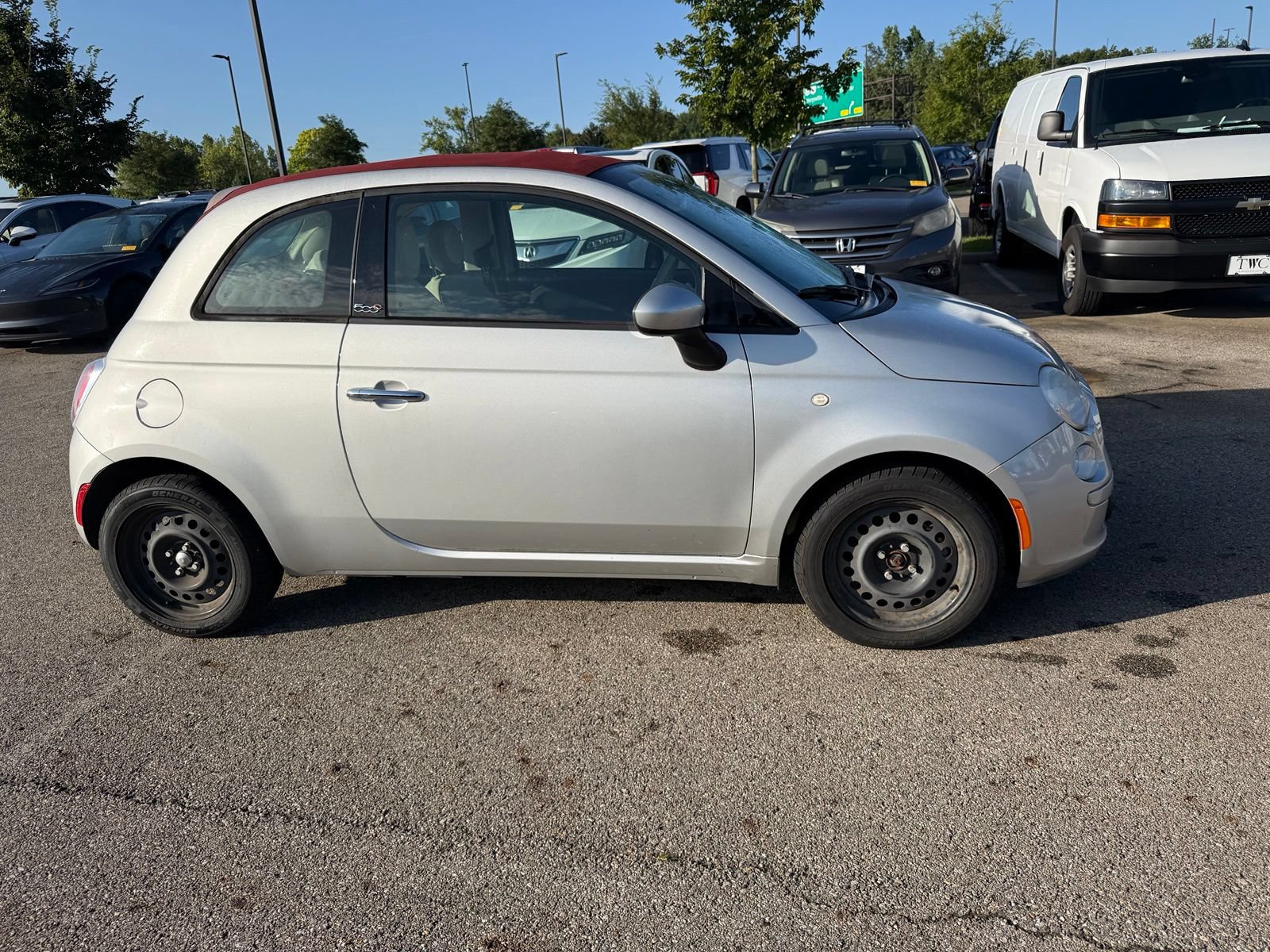 Used 2012 FIAT 500 Pop w/ Bose Premium Audio Pkg FWD image 4