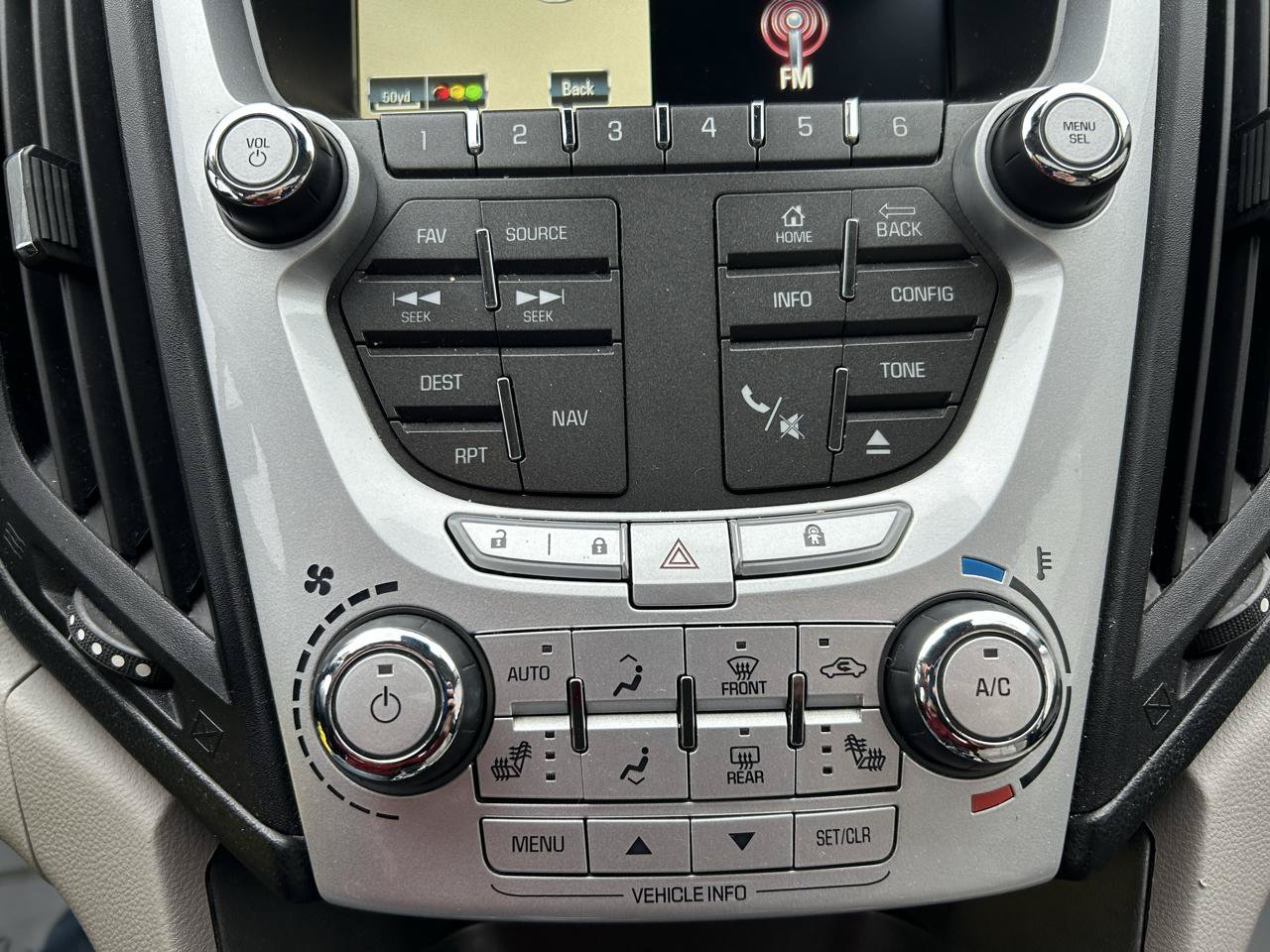 Used 2013 Chevrolet Equinox LTZ AWD/4WD image 26