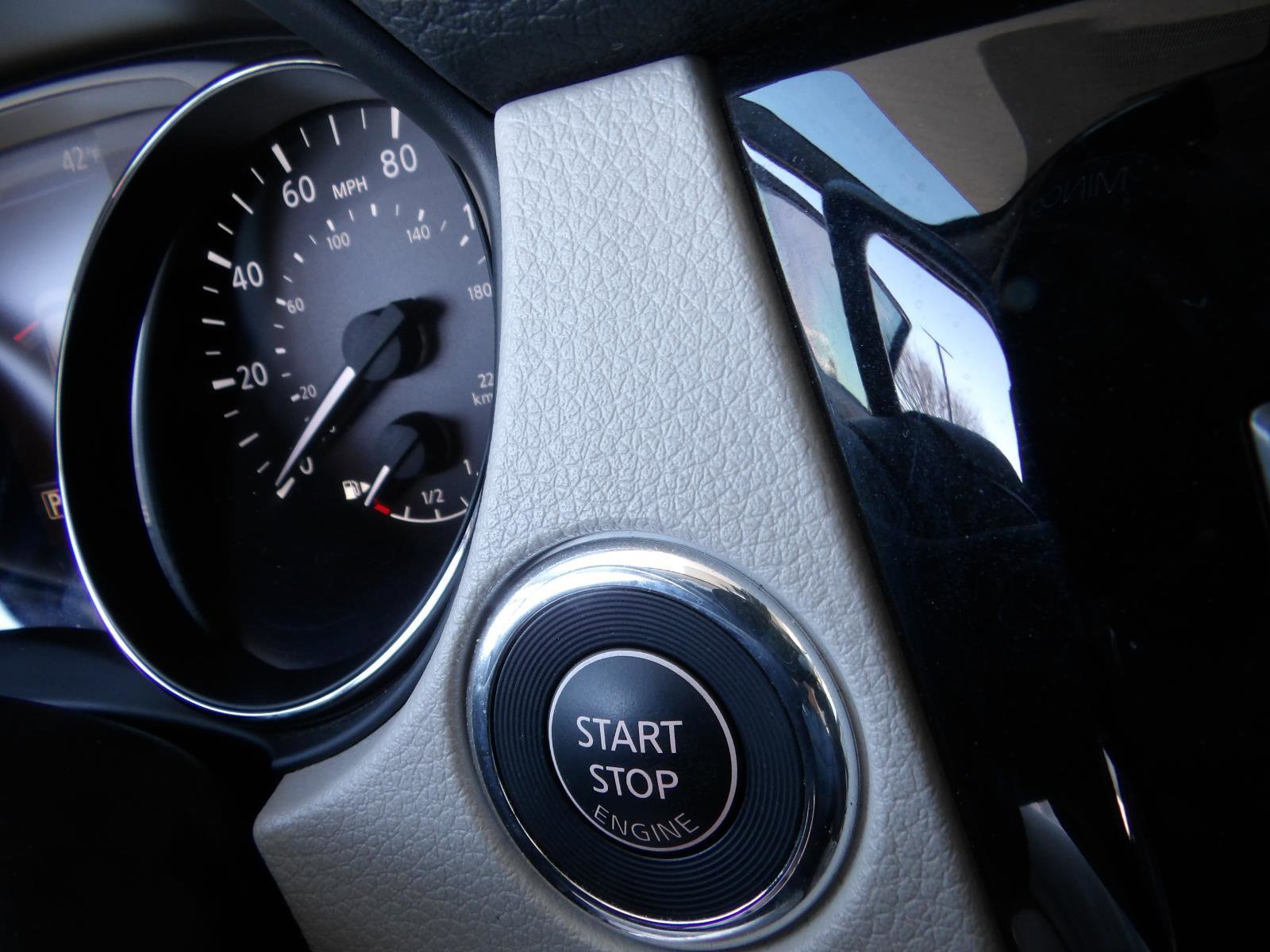 Certified 2022 Nissan Rogue Sport SV image 29