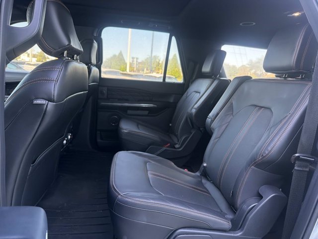 Used 2023 Ford Expedition Max Platinum AWD/4WD image 16