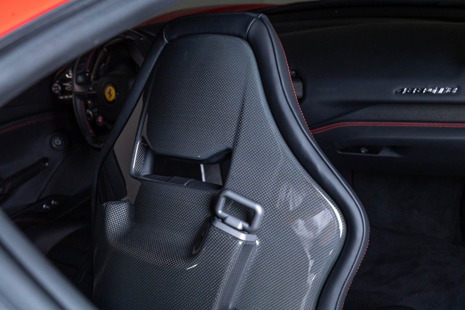 Used 2018 Ferrari 488 GTB RWD image 37