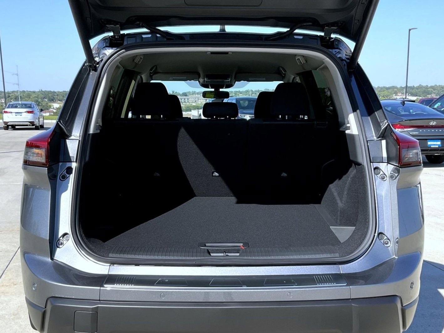 New 2026 Nissan Rogue SV image 10