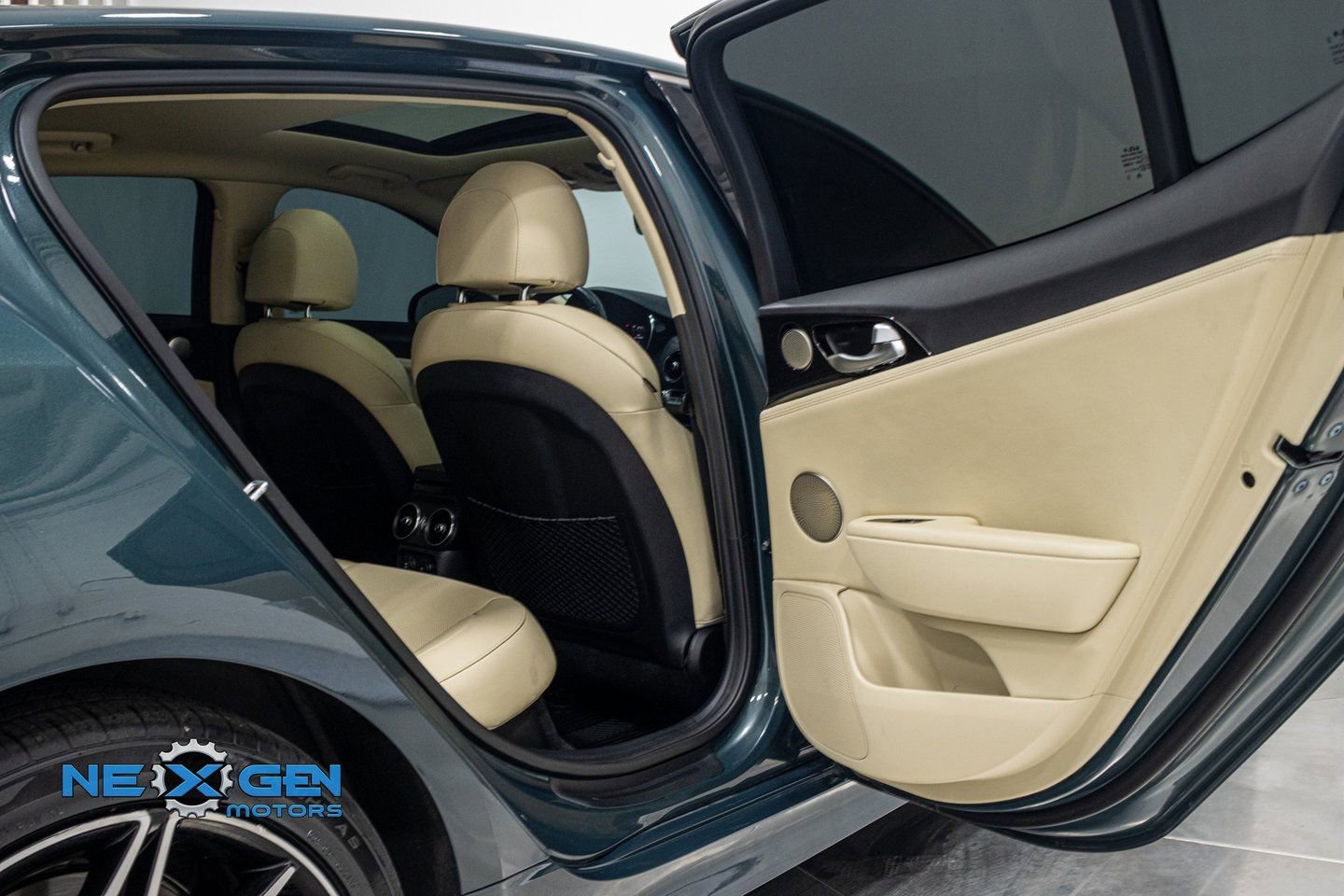 Used 2023 Kia Stinger GT-Line w/ Sun & Sound Package image 29