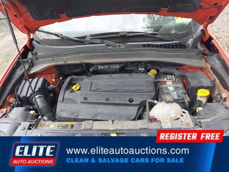 Used 2017 Jeep Renegade Altitude AWD/4WD image 19