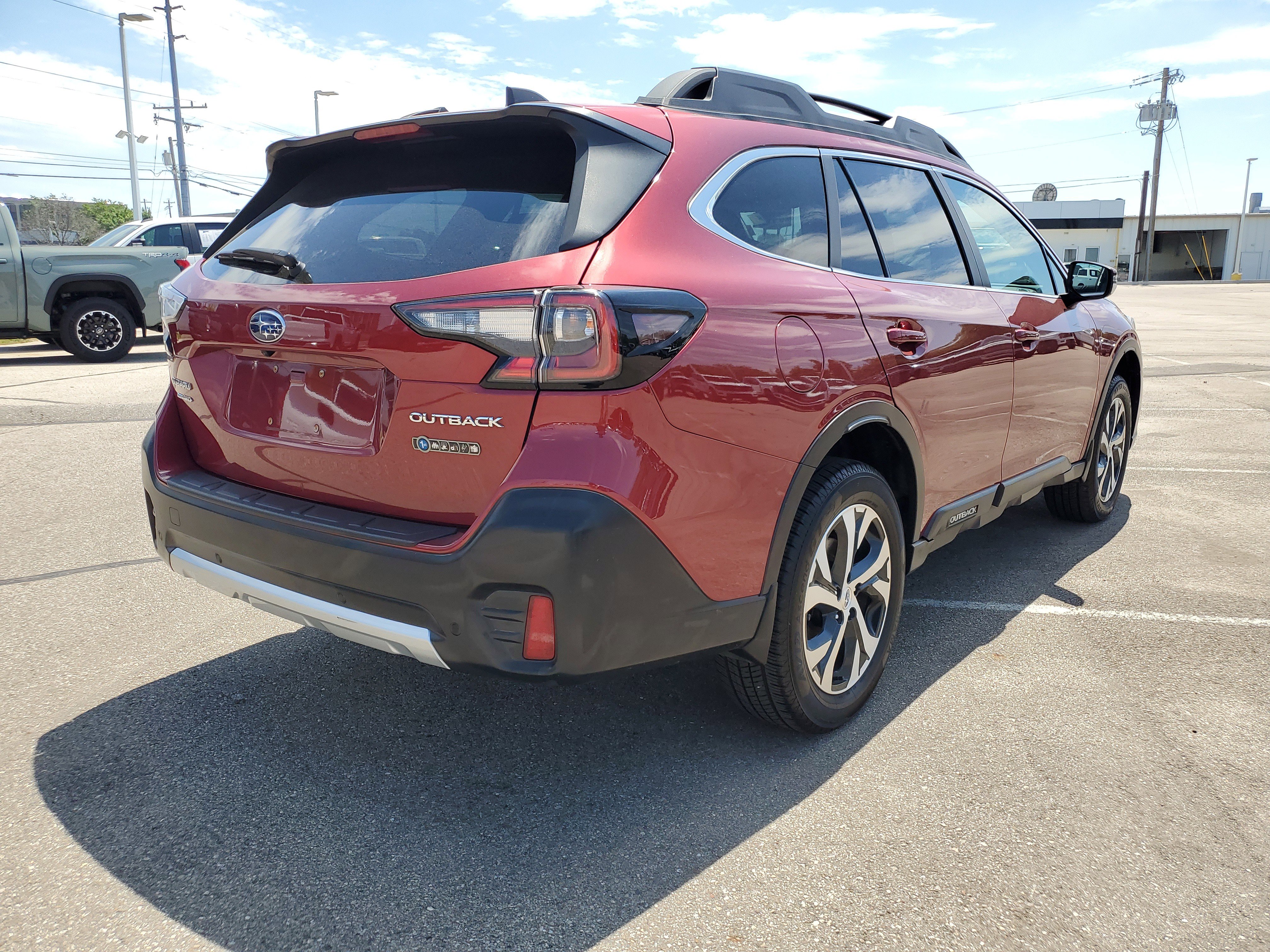 Used 2020 Subaru Outback Limited AWD/4WD image 3