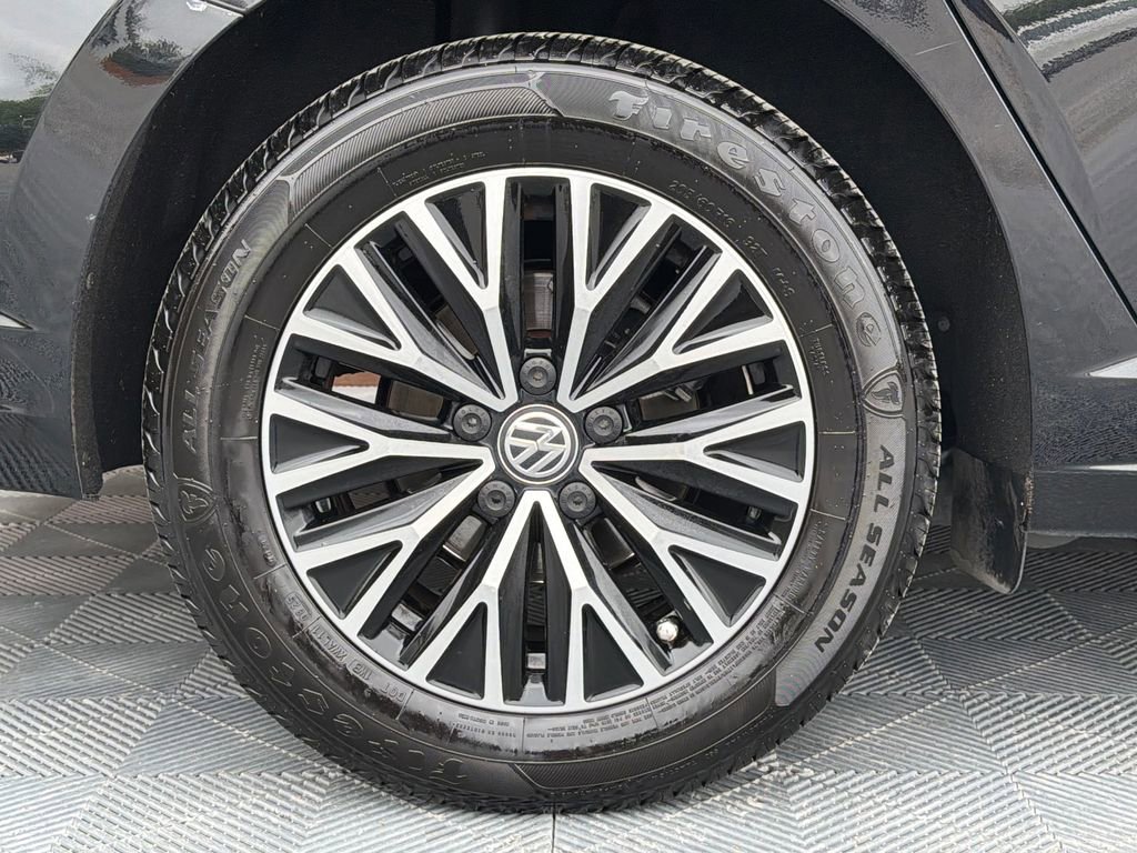 Used 2021 Volkswagen Jetta SE image 17