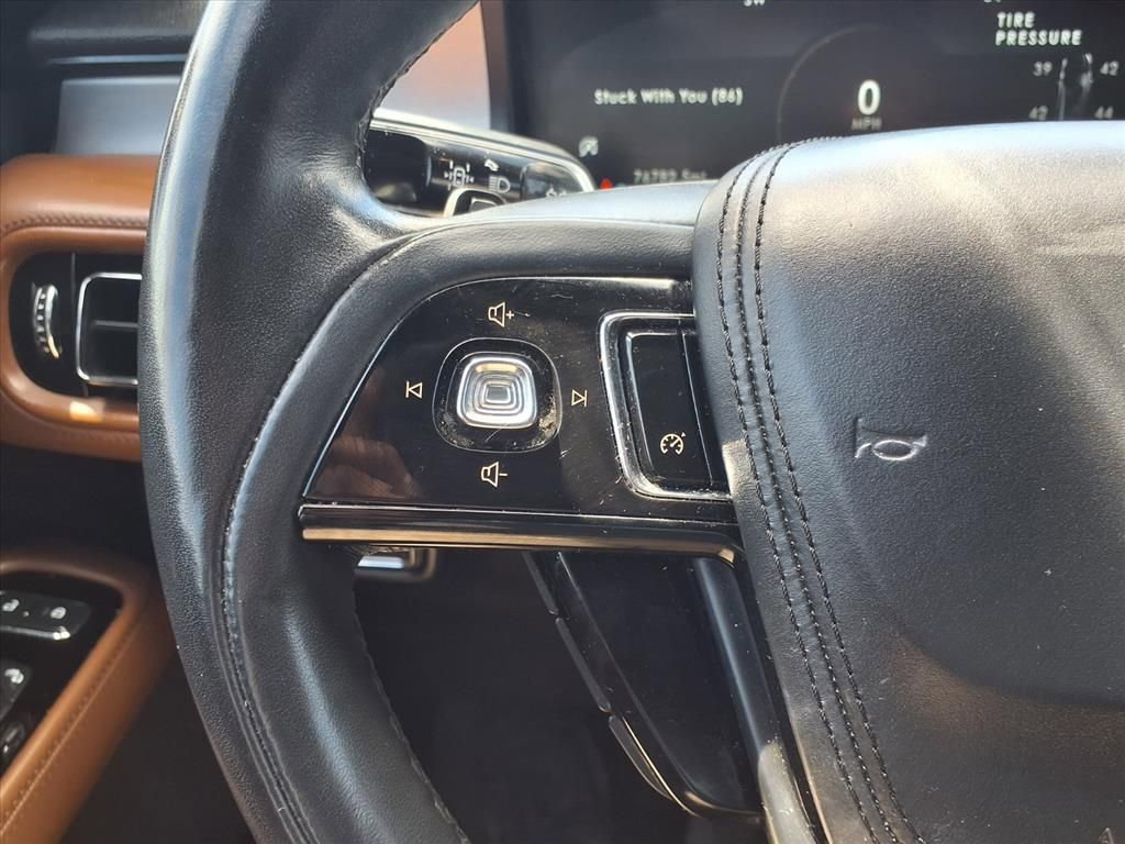 Used 2021 Lincoln Aviator Reserve w/ Elements Package Plus AWD/4WD image 18