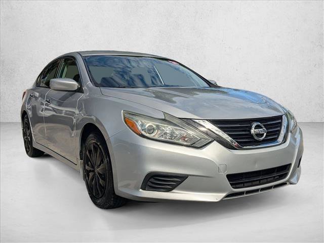 Used 2018 Nissan Altima 2.5 S w/ S Convenience Package image 3