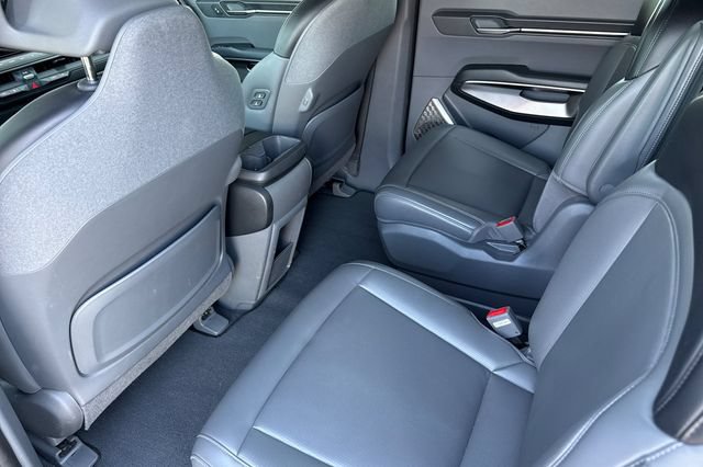 Certified 2024 Kia EV9 Light Long Range RWD image 15