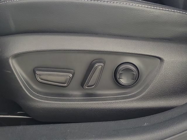 Used 2022 Toyota Camry XSE FWD image 17