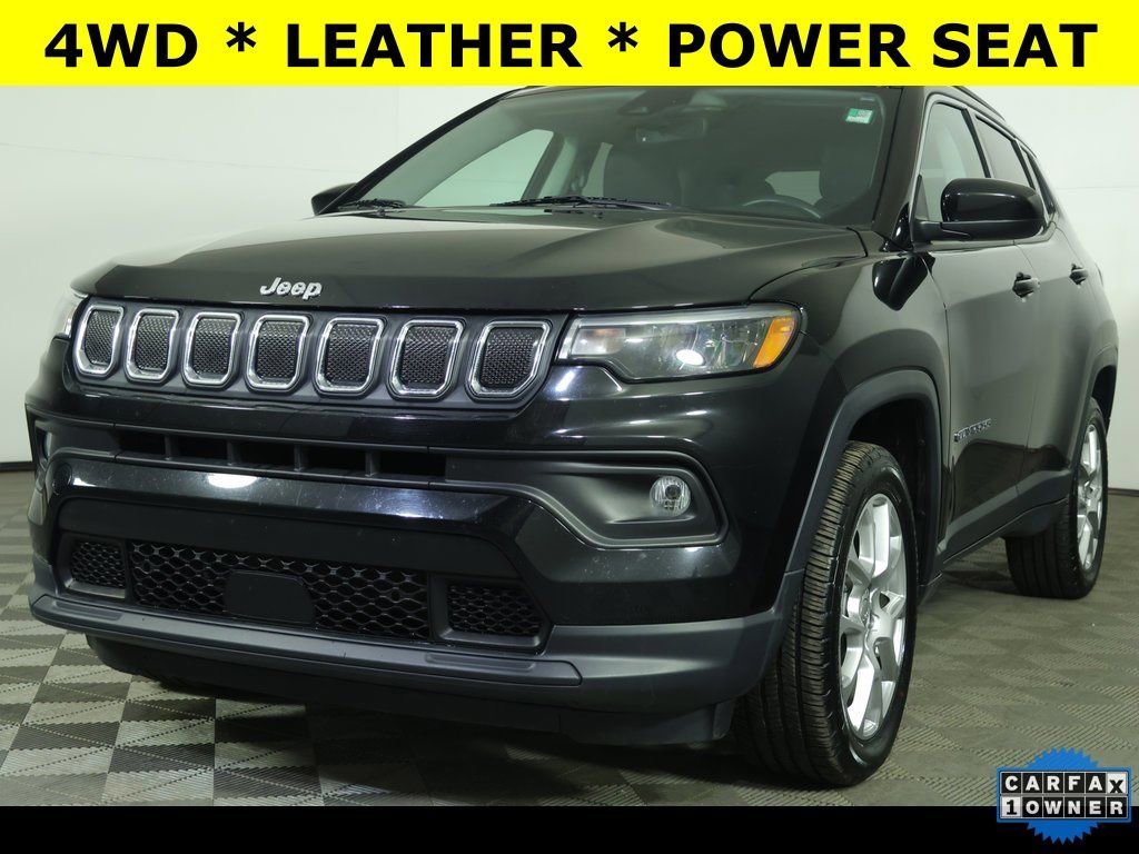 Used 2022 Jeep Compass Latitude image 1