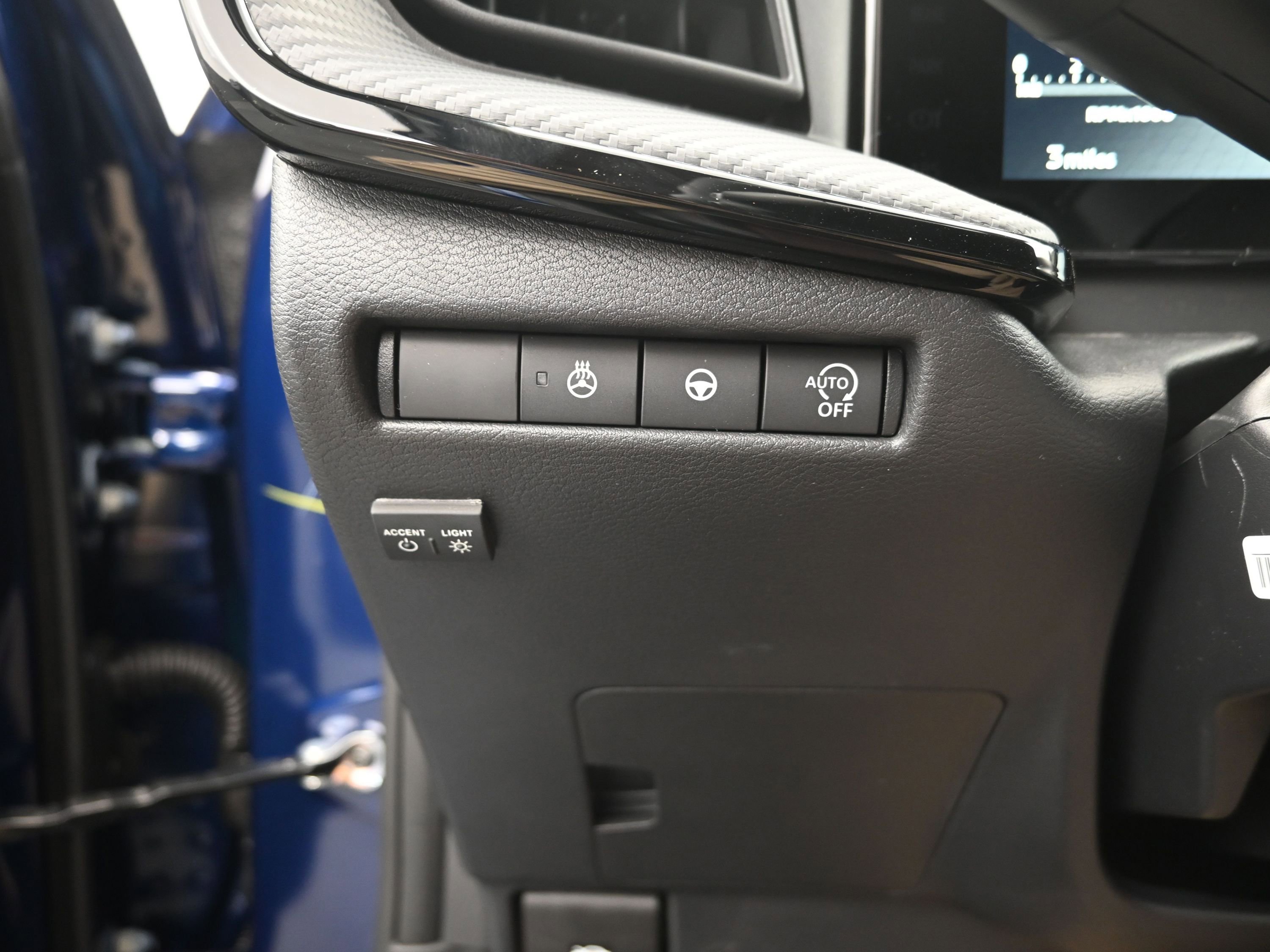 New 2026 Nissan Kicks SR w/ SR Premium Package image 12