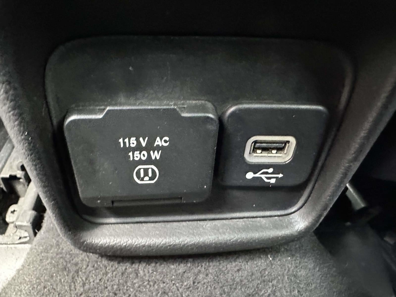 Used 2018 Jeep Compass Trailhawk w/ Leather Interior Group AWD/4WD image 18