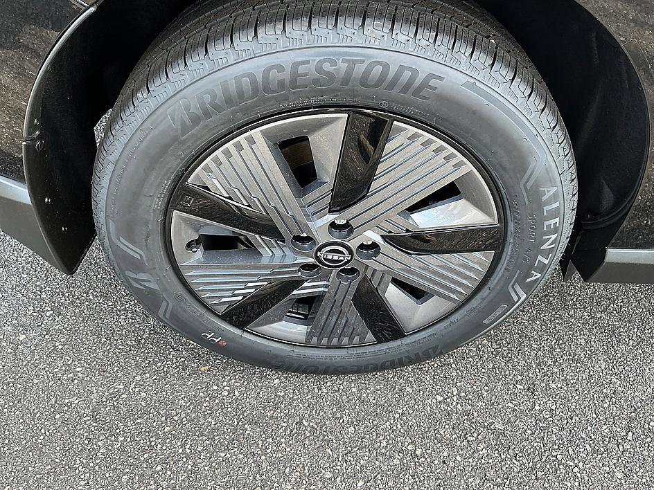 New 2026 Nissan Murano SL image 8