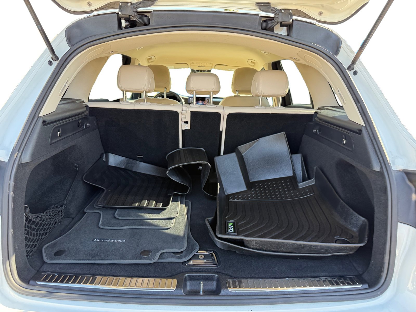 Used 2022 Mercedes-Benz GLC 300 4MATIC image 17