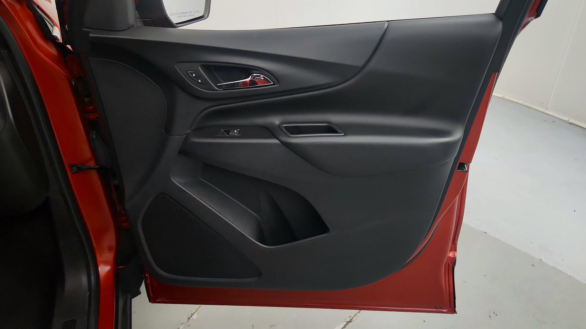Used 2020 Chevrolet Equinox LT FWD image 28
