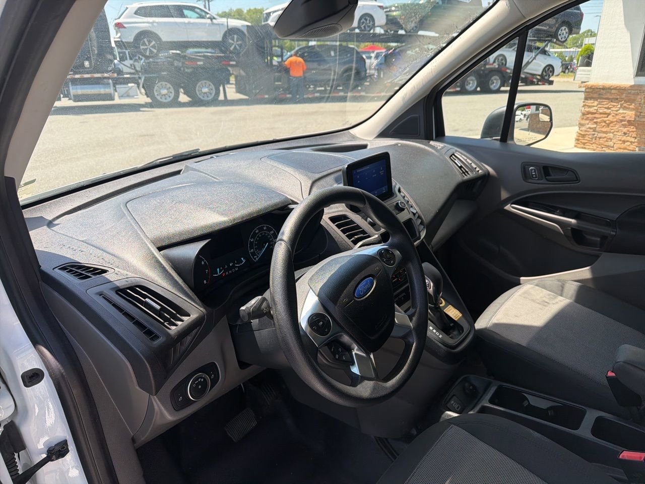 Used 2022 Ford Transit Connect XL FWD image 4